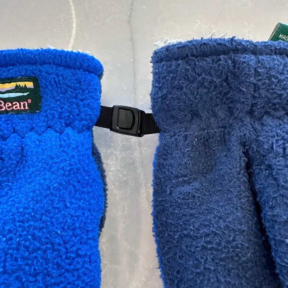 L.L. Bean TwoTone Blue Fleece and Faux Shearling Mittens for toddlers and kids